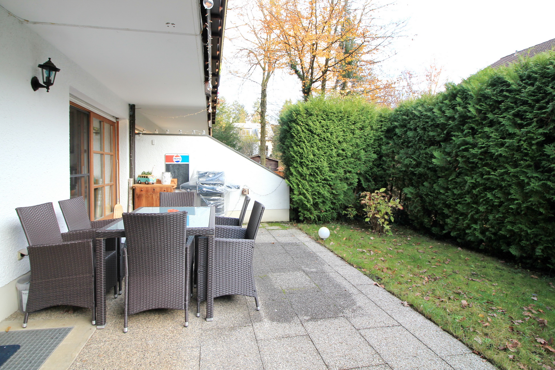 3-Zimmer-Gartenwohnung mit großem Souterrain im ruhigen Baldham