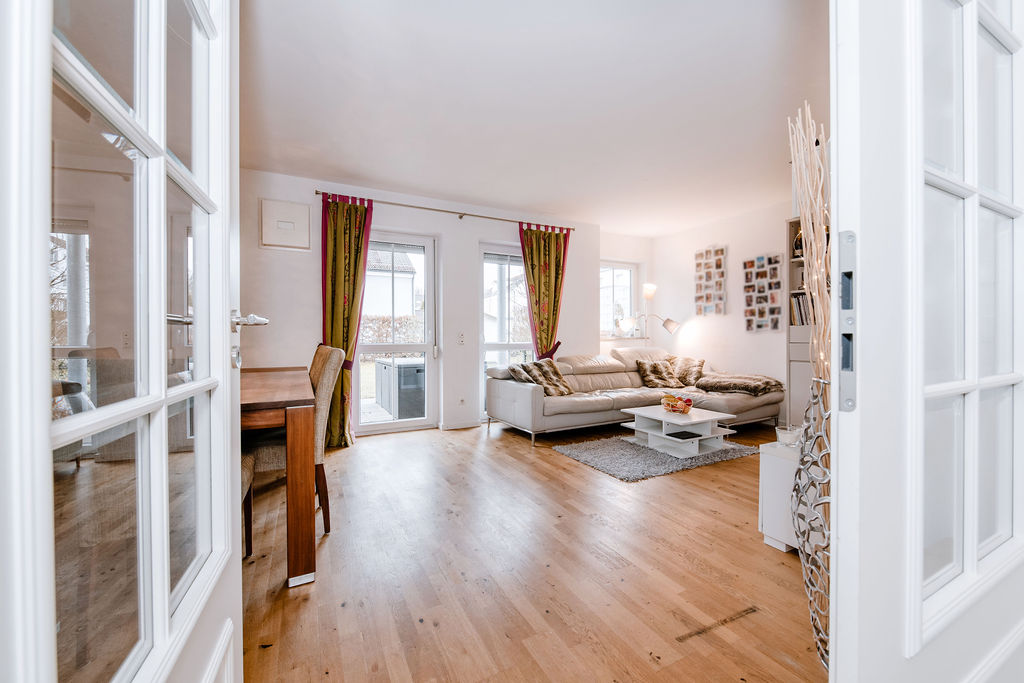 Große 3Zimmer Erdgeschosswohnung mit Garten A&V Immobilien Hagl GmbH