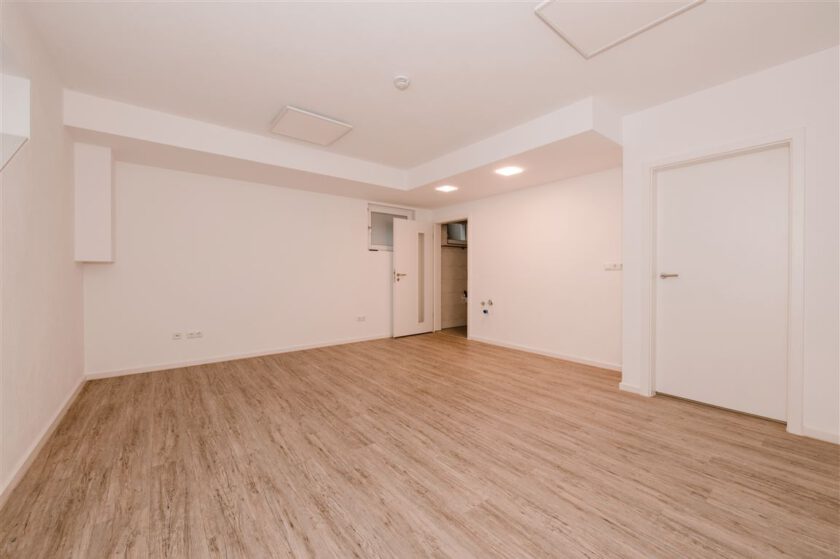 Einliegerwohnung mit Bad