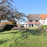 Garten mit Blick auf die Terrasse