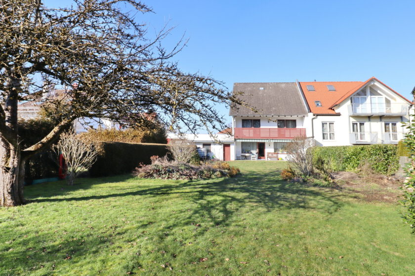 Garten mit Blick auf die Terrasse