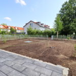 Terrasse mit großem Garten