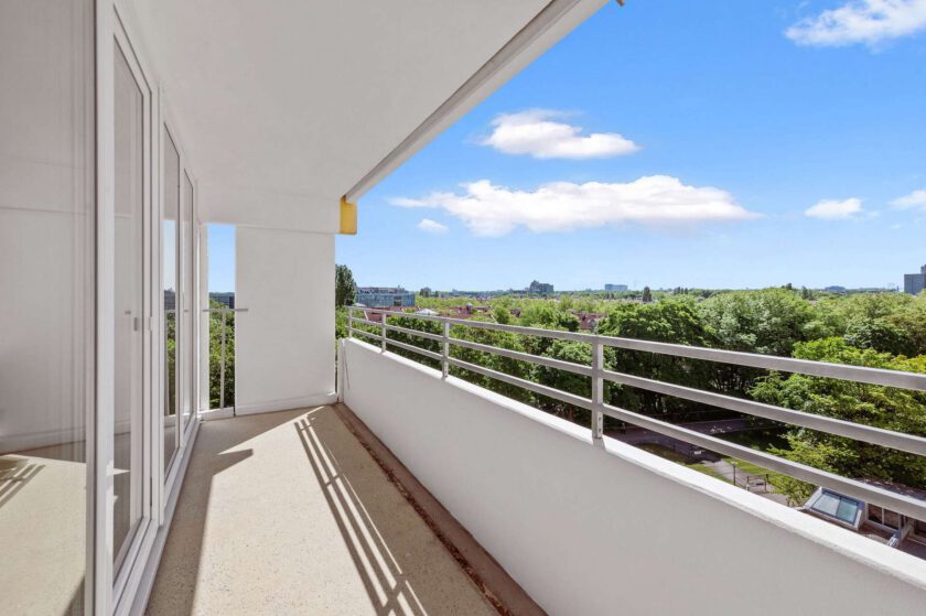 Balkon mit Blick ins Grüne