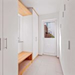 Garderobe mit Einbauschränken