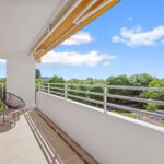 Balkon mit Blick ins Grüne