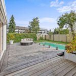 Große Sonnenterrasse