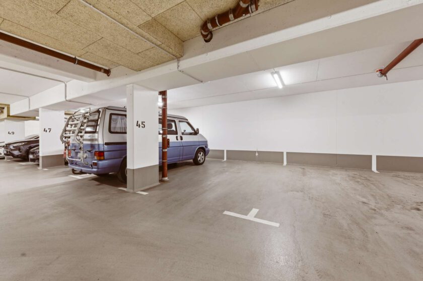 Tiefgaragenstellplatz