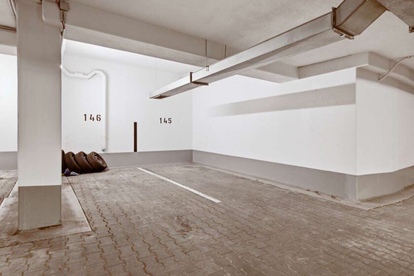Tiefgaragenstellplatz