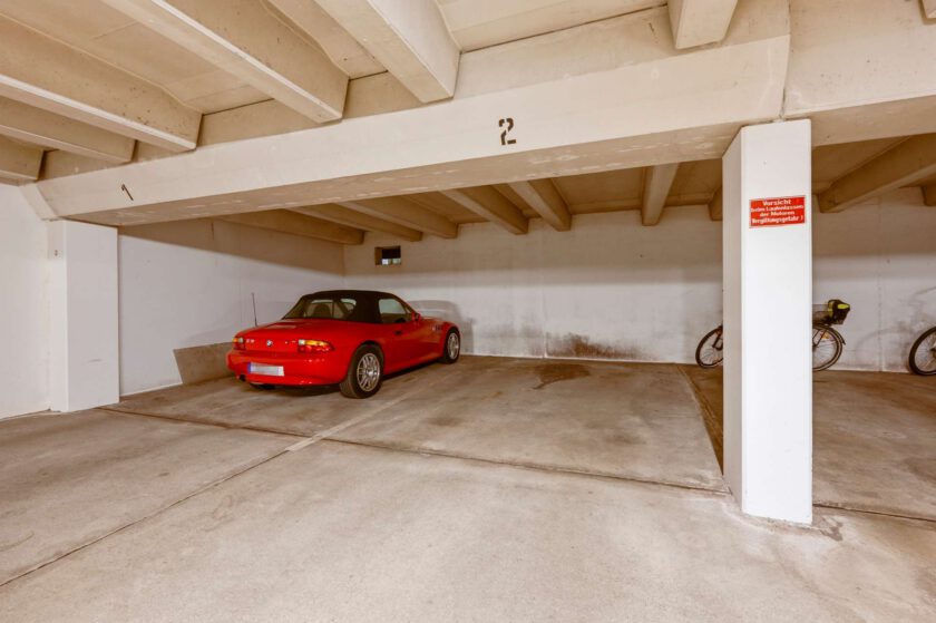 Tiefgaragenstellplatz