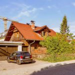 Altbestand mit Garage